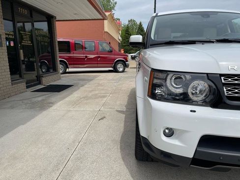 Used 2013 Land Rover Range Rover Sport HSE LUX AWD/4WD image 6