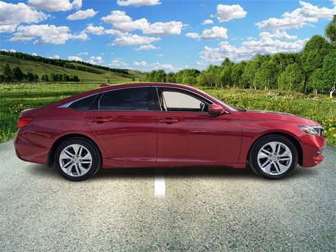 Used 2018 Honda Accord LX image 7
