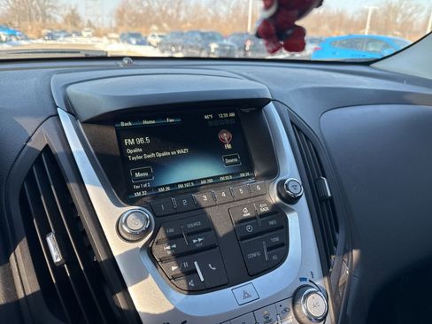 Used 2017 Chevrolet Equinox Premier w/ Enhanced Convenience Package image 17