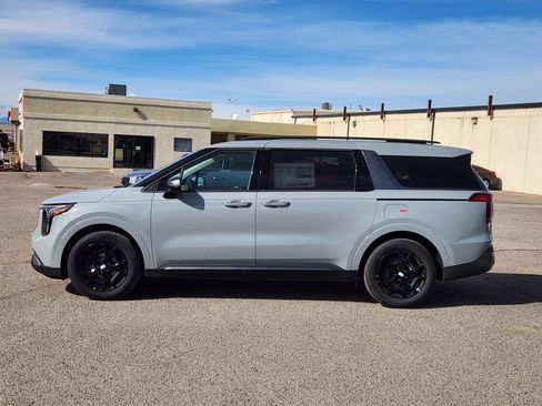 New 2026 Kia Carnival SX image 2