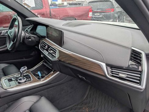 Used 2022 BMW X5 xDrive40i w/ M Sport Package AWD/4WD image 33
