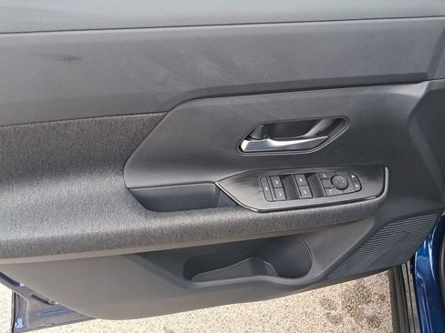 Used 2026 Nissan Kicks SV FWD image 12