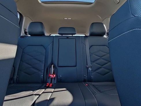 New 2026 Volkswagen Atlas SE FWD image 28