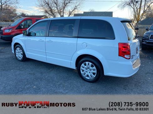 Used 2017 Dodge Grand Caravan SE w/ Power Window Group image 5