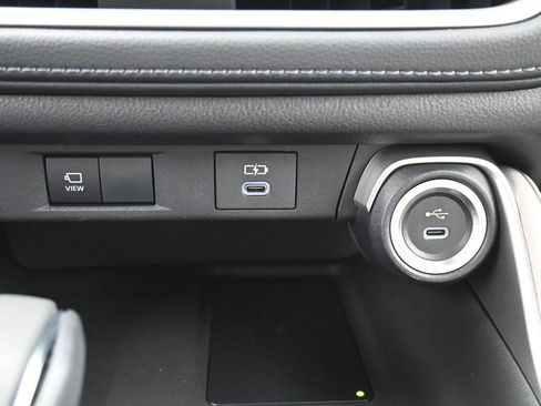 Certified 2024 Toyota Grand Highlander AWD image 25