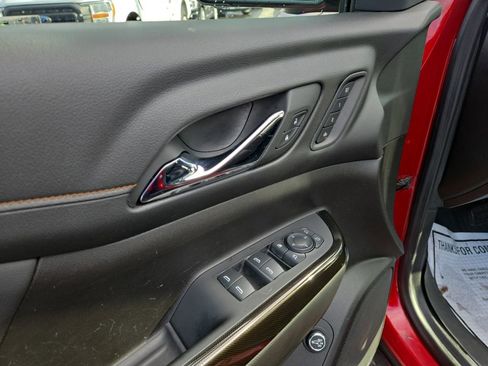 Used 2023 GMC Acadia AT4 w/ Technology Package image 17