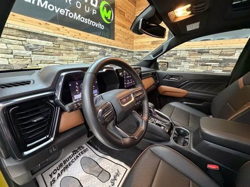 Used 2023 GMC Canyon AT4 w/ AT4 Premium Package image 10