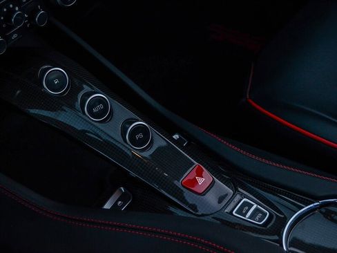 Used 2016 Ferrari California T image 21