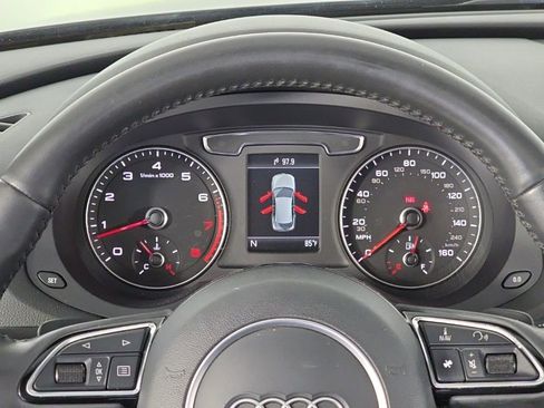 Used 2018 Audi Q3 2.0T Premium Plus w/ Premium Plus Package image 29