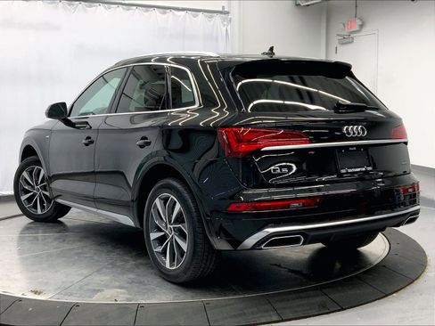 Used 2023 Audi Q5 2.0T Premium w/ Convenience Package AWD/4WD image 9