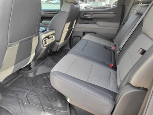 Used 2025 Chevrolet Silverado 1500 ZR2 image 16