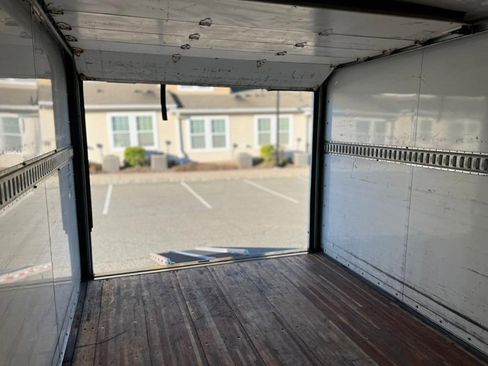Used 2019 GMC Savana 3500 w/ Power Convenience Package RWD image 27