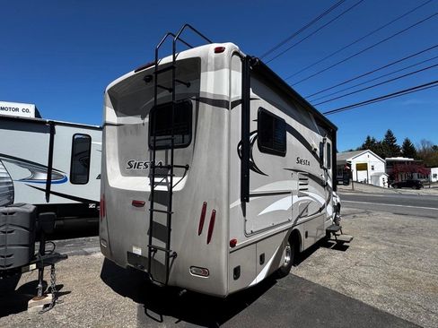 Used 2013 Mercedes-Benz Sprinter 3500 image 6