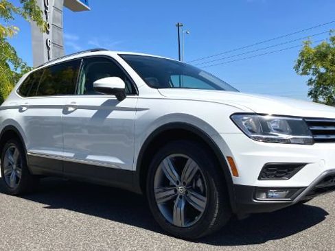 Used 2020 Volkswagen Tiguan SEL w/ 3rd Row Seat Package AWD/4WD image 56