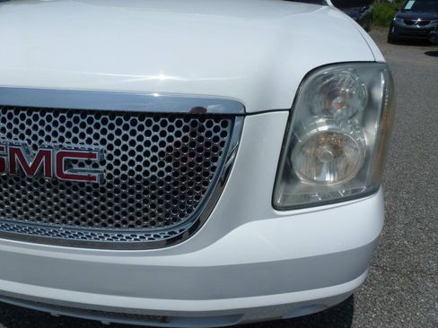 Used 2007 GMC Yukon Denali AWD/4WD image 4