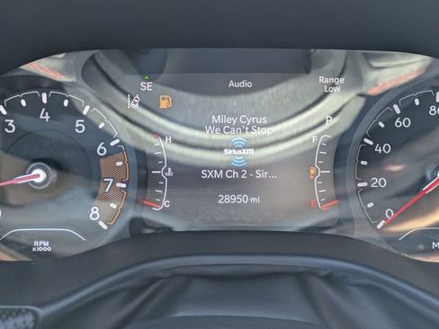 Used 2024 Jeep Compass Trailhawk AWD/4WD image 32
