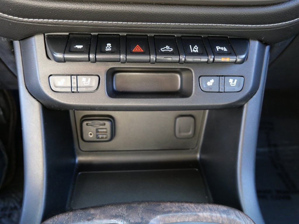 Used 2022 GMC Canyon Denali AWD/4WD image 22