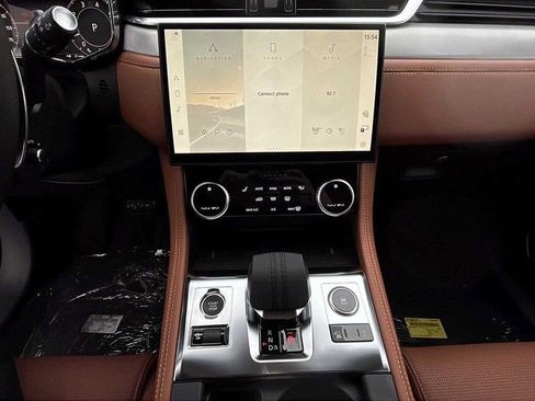 New 2025 Jaguar F-PACE R-Dynamic S image 14