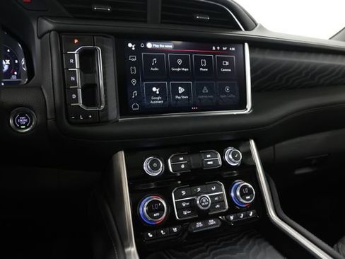 Used 2024 GMC Yukon XL Denali AWD/4WD image 30