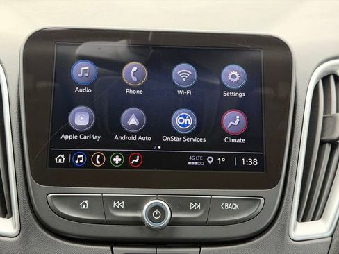 Used 2025 Chevrolet Malibu LT image 21