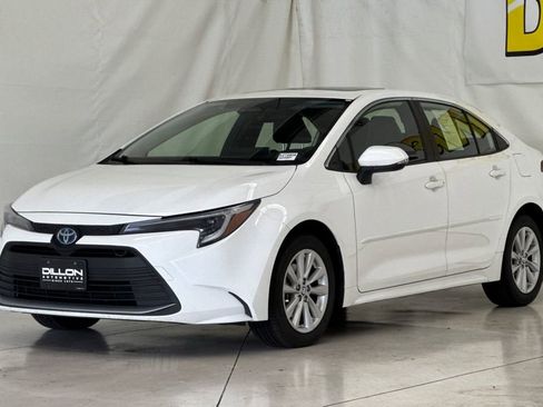 Used 2024 Toyota Corolla XLE FWD image 8