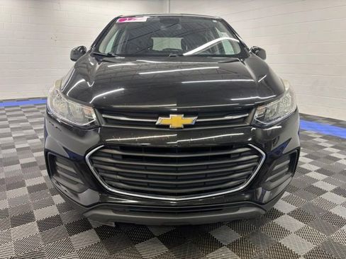Used 2019 Chevrolet Trax LS w/ Tint and Cruise Package FWD image 11