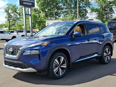 Certified 2023 Nissan Rogue Platinum w/ Platinum Premium Package AWD/4WD image 3