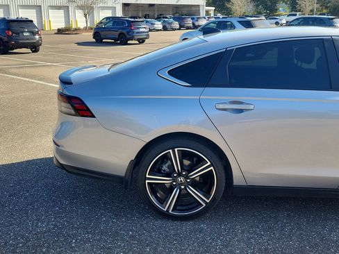 Used 2023 Honda Accord Sport image 6