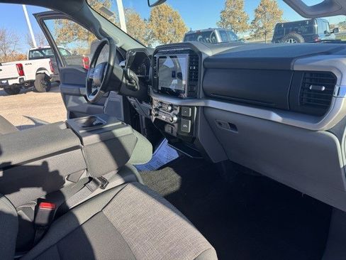 Certified 2022 Ford F150 XLT w/ Equipment Group 302A High image 33