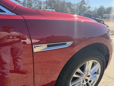 Used 2020 Jaguar F-PACE Prestige image 8