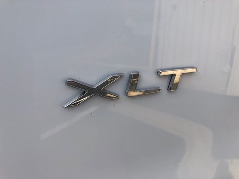 Used 2023 Ford Transit 350 XLT RWD image 18