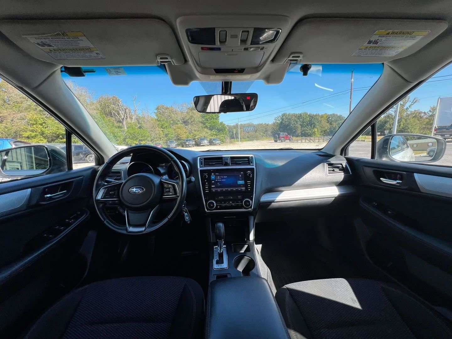 Used 2019 Subaru Outback 2.5i Premium w/ Popular Package #2 AWD/4WD image 11