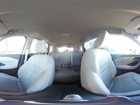 Used 2025 Nissan Rogue SV image 44