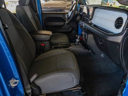 Used 2024 Jeep Wrangler Willys image 32