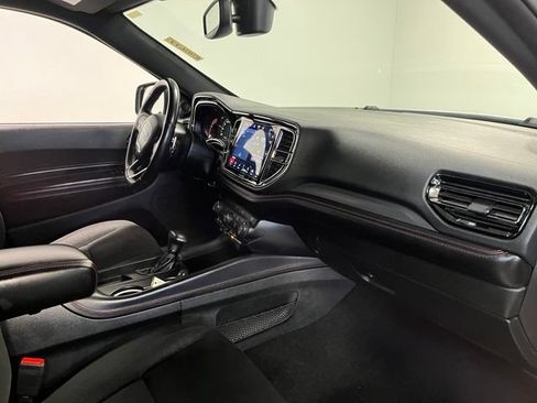 Used 2025 Dodge Durango GT AWD/4WD image 11