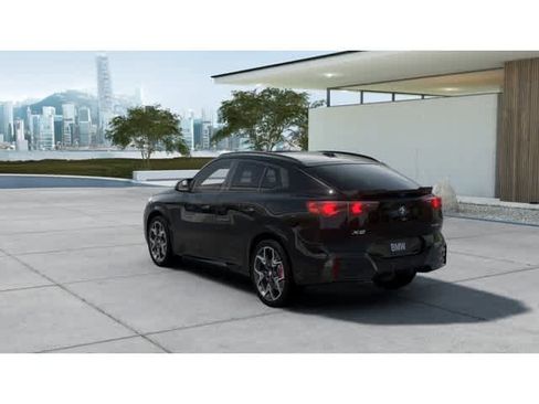 New 2026 BMW X2 xDrive28i w/ M Sport Package image 2