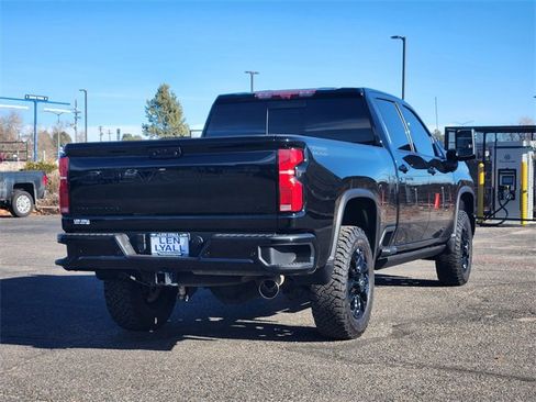 Used 2025 Chevrolet Silverado 3500 LTZ w/ LTZ Plus Package image 3