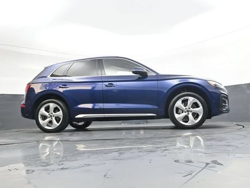 Used 2021 Audi Q5 Prestige w/ Prestige Package AWD/4WD image 31
