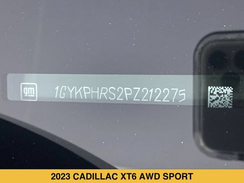 Certified 2023 Cadillac XT6 Sport w/ Platinum Package AWD/4WD image 17