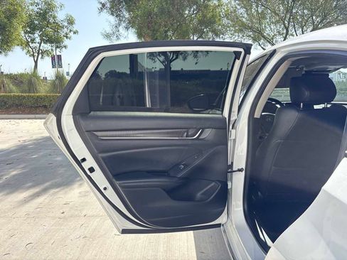 Used 2020 Honda Accord Touring image 10