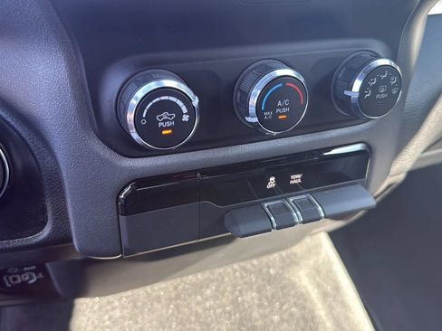 Used 2021 RAM 1500 Big Horn RWD image 14
