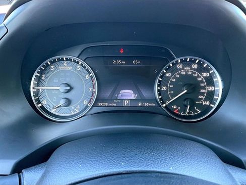 Used 2023 Nissan Armada SL w/ Captain's Chairs Package image 15