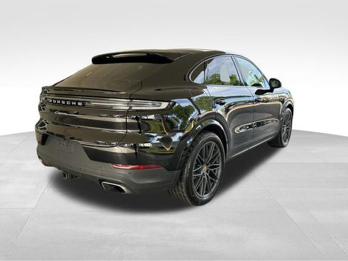 Used 2024 Porsche Cayenne Coupe w/ Premium Package Plus image 3