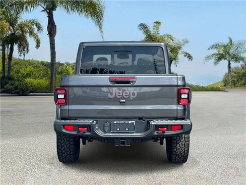 New 2026 Jeep Gladiator Rubicon w/ Steel Power Dome Hood Package AWD/4WD image 5