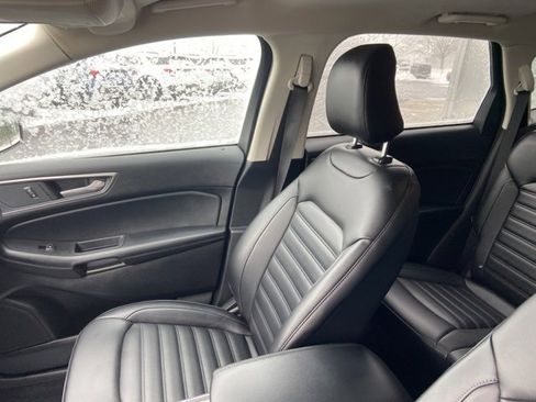 Used 2022 Ford Edge SEL w/ Convenience Package image 26