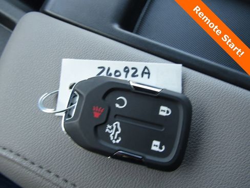 Used 2022 Chevrolet Silverado 3500 LT w/ Convenience Package image 17