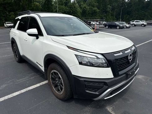 Used 2024 Nissan Pathfinder Rock Creek AWD/4WD image 7