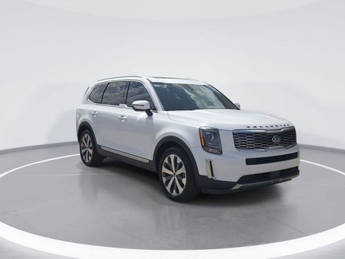 Used 2021 Kia Telluride S FWD image 2