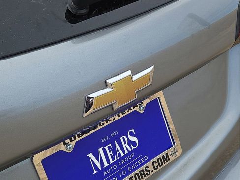 Used 2023 Chevrolet Equinox LT image 13