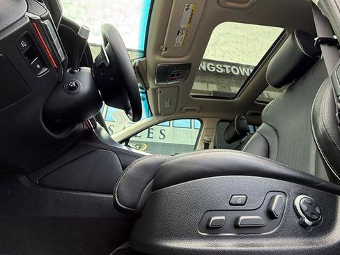 Used 2023 Genesis GV80 3.5T w/ Advanced Package image 11